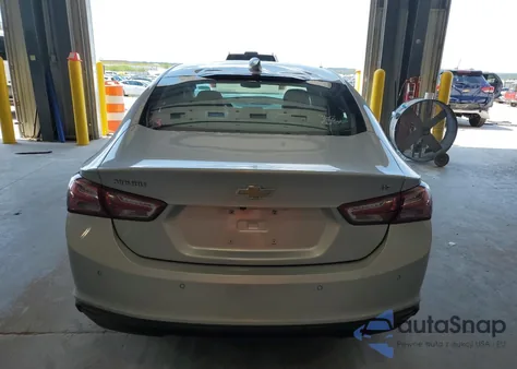 2022 Chevrolet Malibu Lt z USA, uszkodzony, nr VIN 1G1ZD5ST1NF111444